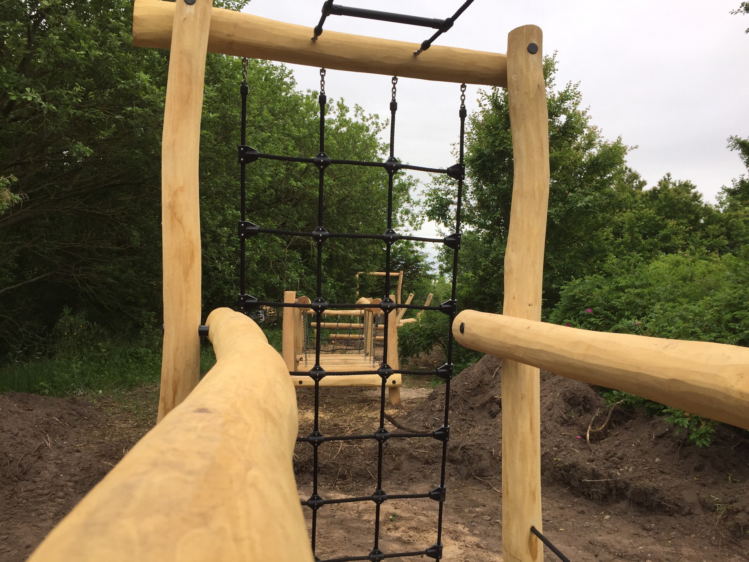 Naturlegeplads i robinia